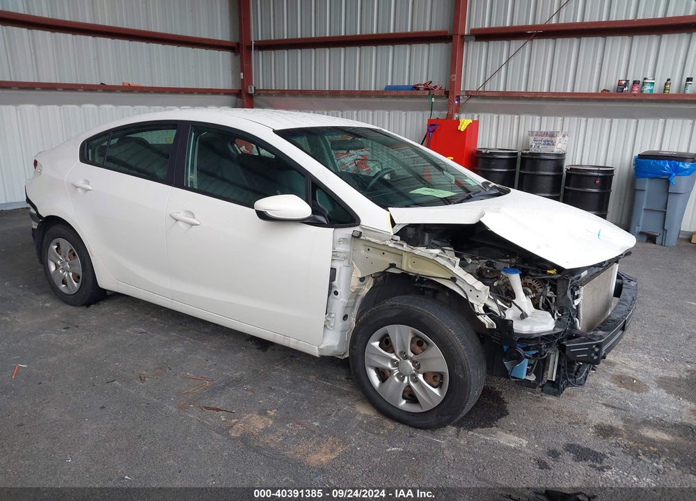 2017 KIA FORTE LX VIN: 3KPFK4A73HE102015