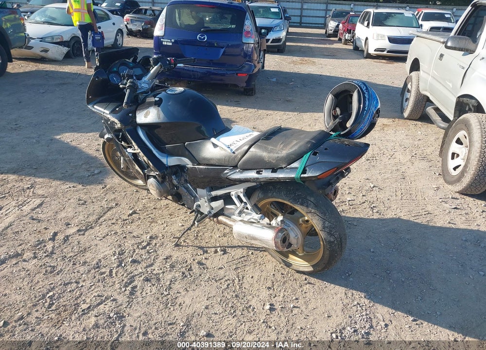 2005 YAMAHA FJR1300 VIN: JYARP07E95A003013