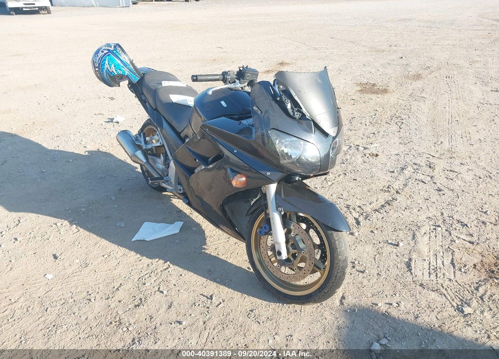 2005 YAMAHA FJR1300 VIN: JYARP07E95A003013