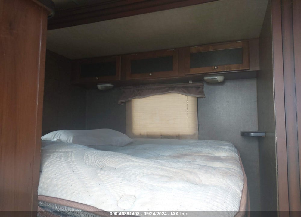 2015 HEARTLAND PROWLER 37DBR VIN: 5SFPB3821FE298521