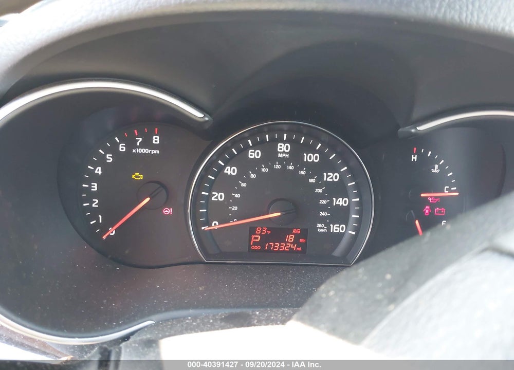 2014 KIA SORENTO LX VIN: 5XYKT3A61EG445031