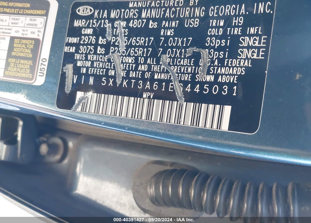 2014 KIA SORENTO LX VIN: 5XYKT3A61EG445031