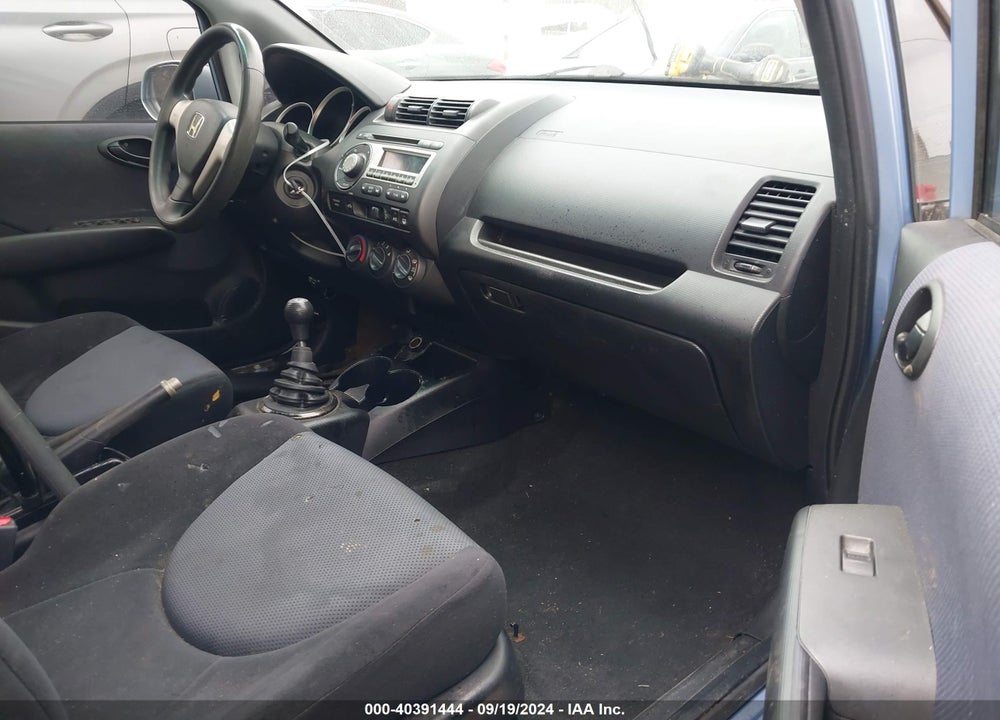 2008 HONDA FIT VIN: JHMGD37498S065019