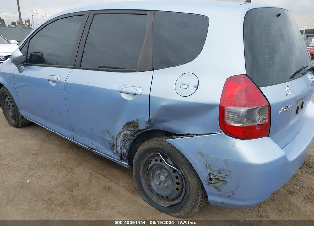 2008 HONDA FIT VIN: JHMGD37498S065019