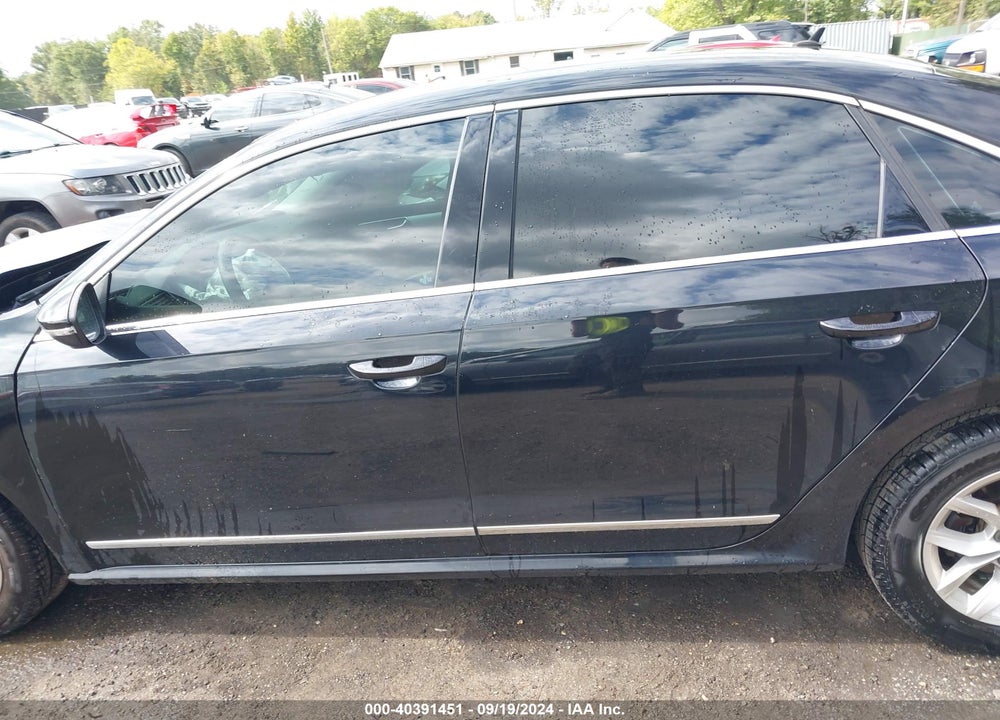 2017 VOLKSWAGEN PASSAT 1.8T S VIN: 1VWAT7A3XHC072151