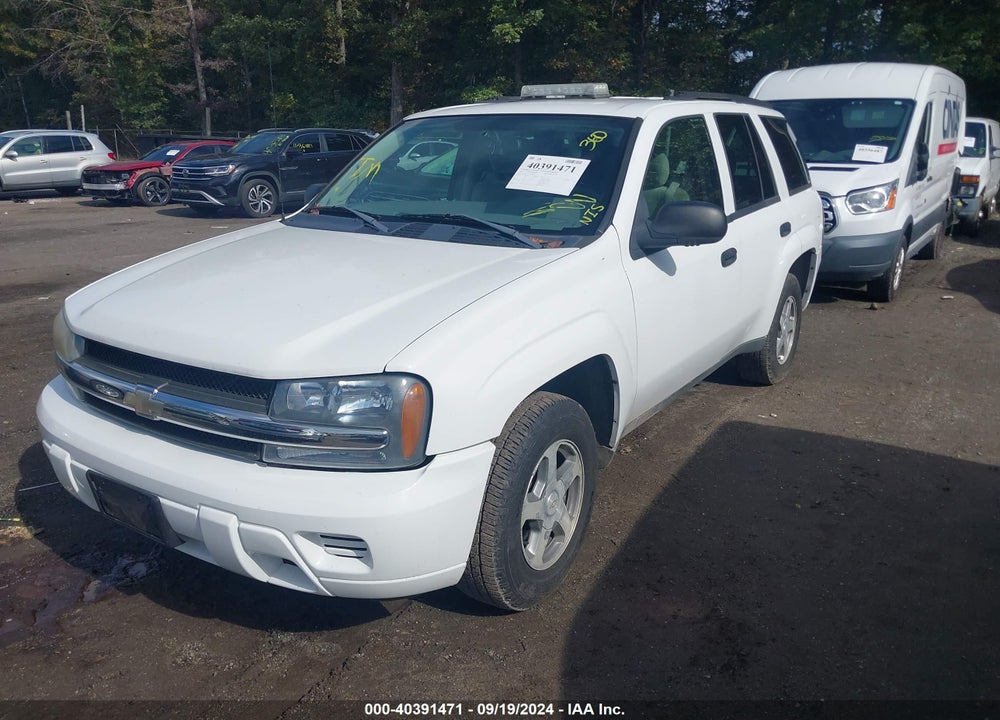 2005 CHEVROLET TRAILBLAZER LS VIN: 1GNDT13S952228741