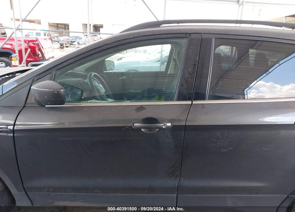 2018 FORD ESCAPE SE VIN: 1FMCU0GD2JUC17730