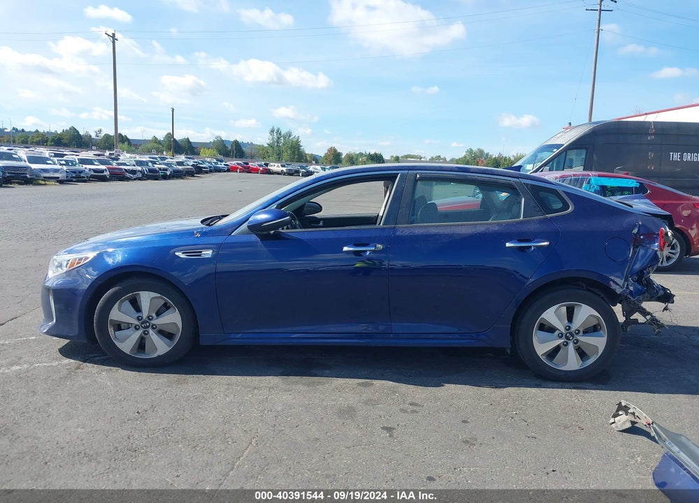 2018 KIA OPTIMA S VIN: 5XXGT4L37JG191211