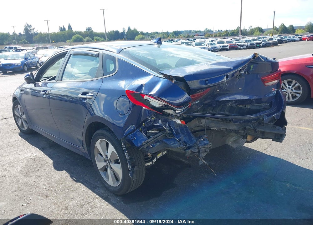 2018 KIA OPTIMA S VIN: 5XXGT4L37JG191211