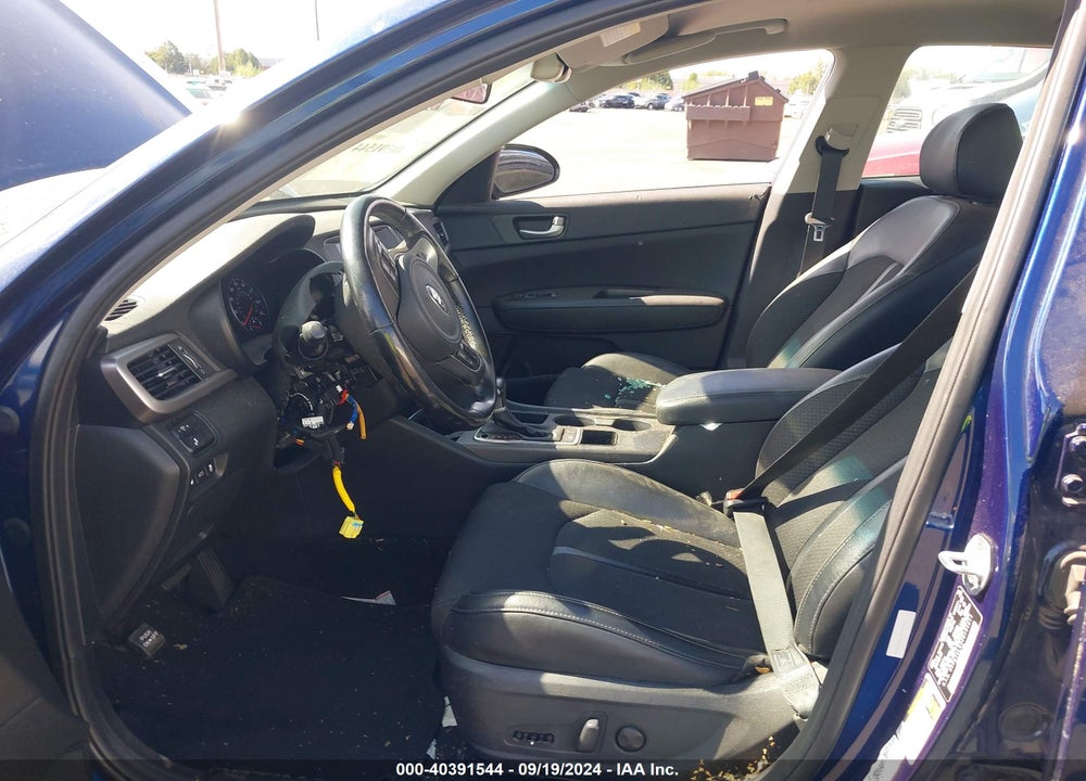 2018 KIA OPTIMA S VIN: 5XXGT4L37JG191211