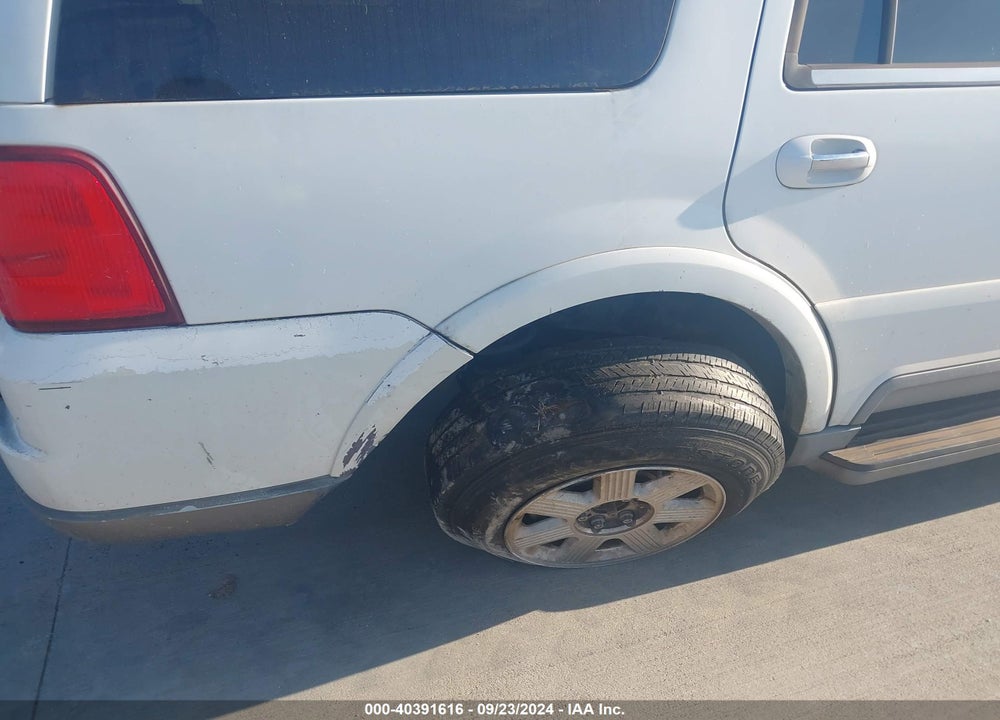 2003 LINCOLN NAVIGATOR VIN: 5LMFU27R33LJ29327