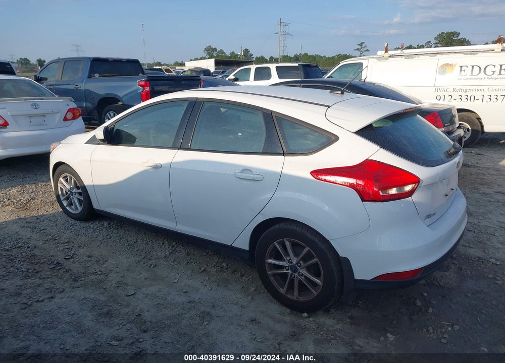 2018 FORD FOCUS SE VIN: 1FADP3K2XJL300048