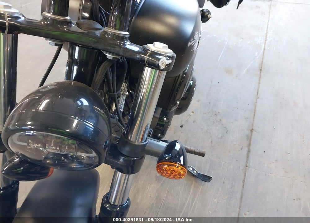 2022 INDIAN MOTORCYCLE CO. CHIEF DARK HORSE ABS VIN: 56KDMABH5N3008223