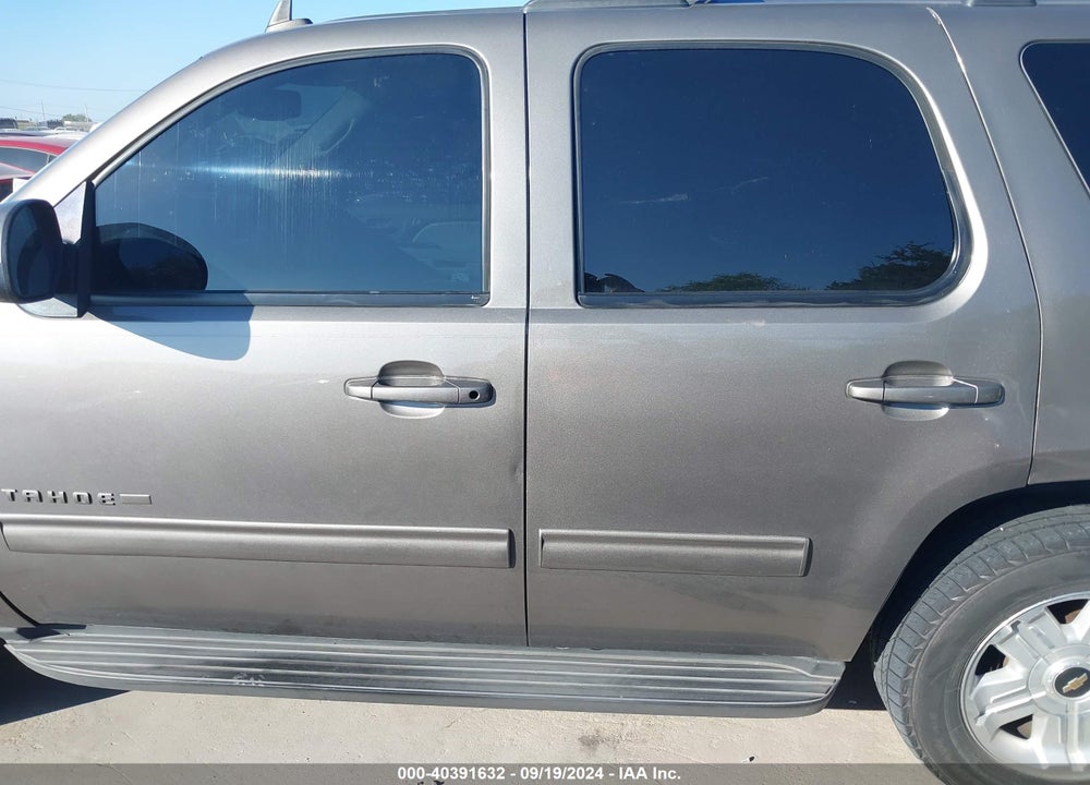 2009 CHEVROLET TAHOE LT2 VIN: 1GNEC23359R283736