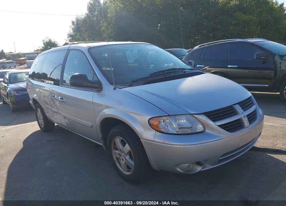 2005 DODGE GRAND CARAVAN SXT VIN: 2D4GP44L45R443094