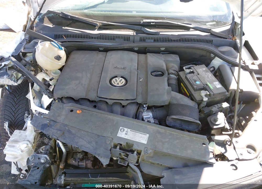 2012 VOLKSWAGEN JETTA 2.5L SE VIN: 3VWDP7AJ2CM313983