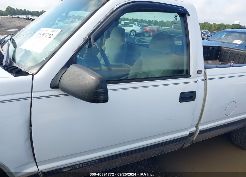 1998 CHEVROLET C1500 FLEETSIDE VIN: 1GCEC14M3WZ115132