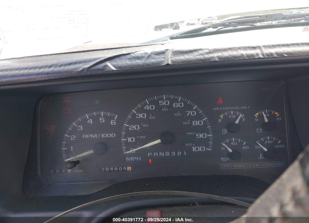 1998 CHEVROLET C1500 FLEETSIDE VIN: 1GCEC14M3WZ115132