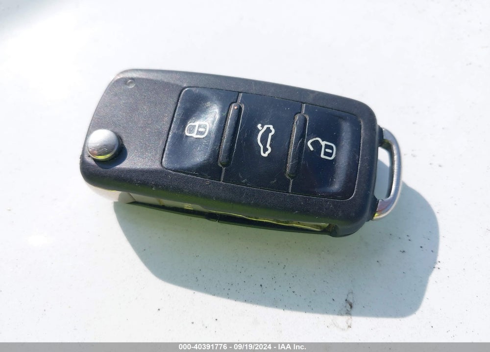 2014 VOLKSWAGEN JETTA 1.8T SE VIN: 3VWD17AJ0EM368131
