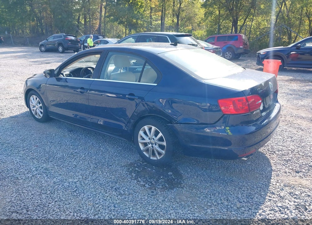2014 VOLKSWAGEN JETTA 1.8T SE VIN: 3VWD17AJ0EM368131