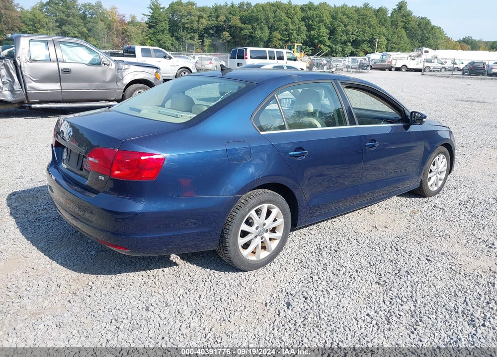 2014 VOLKSWAGEN JETTA 1.8T SE VIN: 3VWD17AJ0EM368131