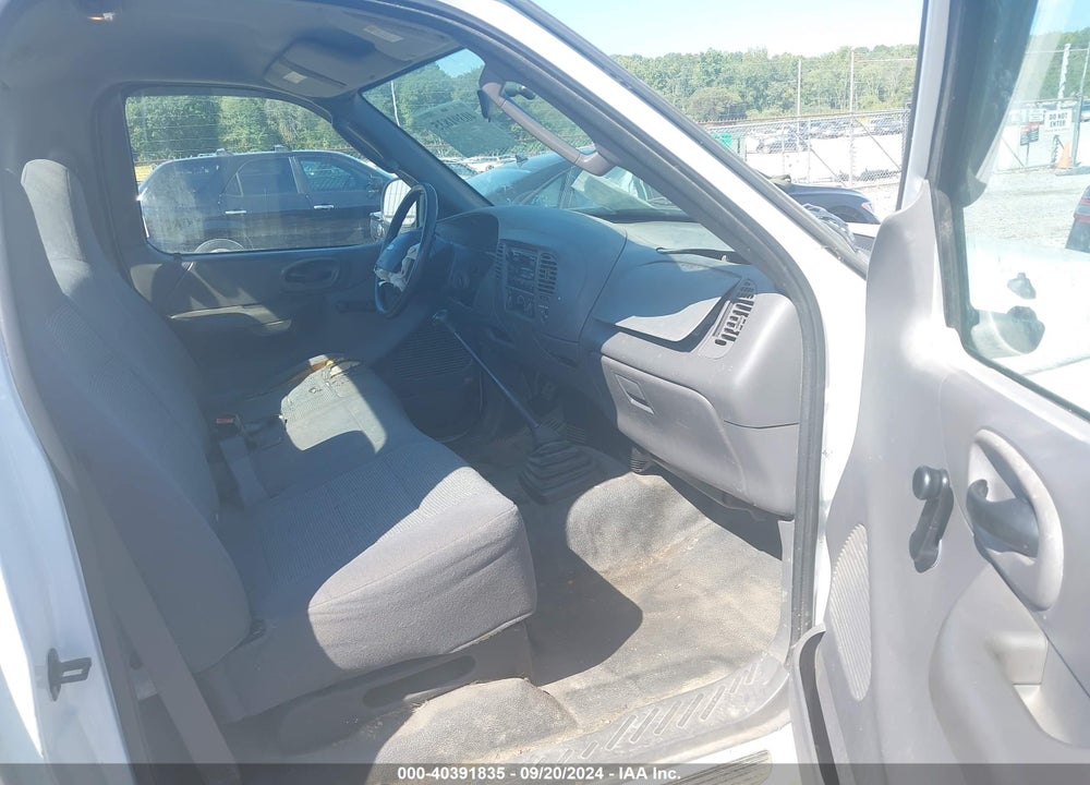 2004 FORD F-150 HERITAGE XL/XLT VIN: 2FTRF172X4CA66153