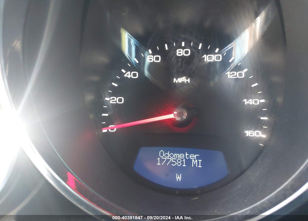 2011 CADILLAC CTS LUXURY VIN: 1G6DG5EY1B0105922