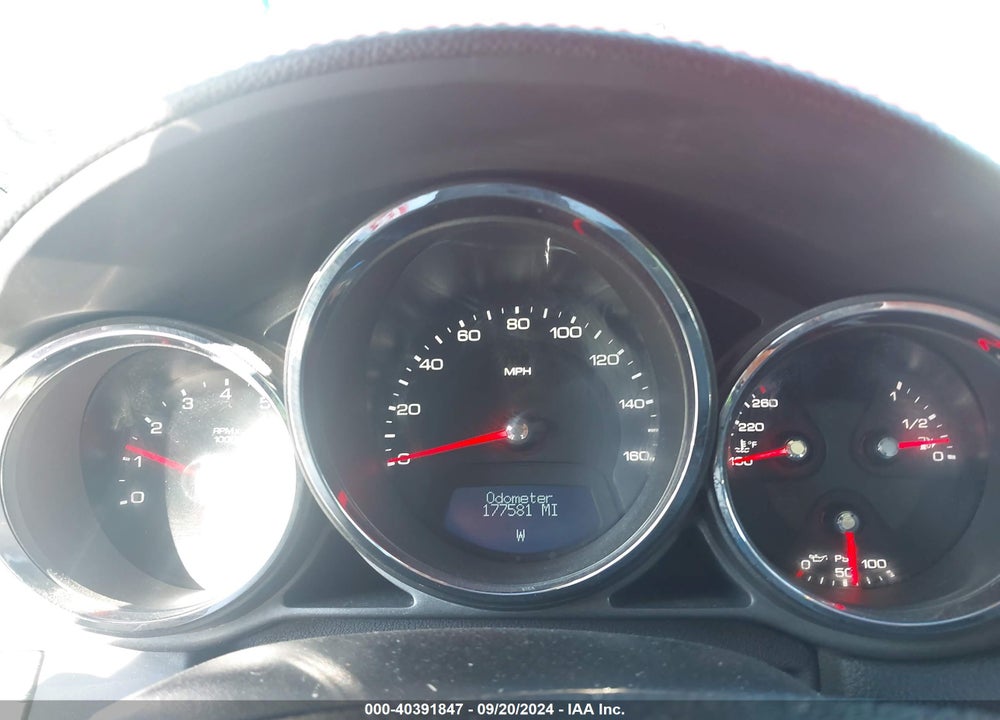 2011 CADILLAC CTS LUXURY VIN: 1G6DG5EY1B0105922