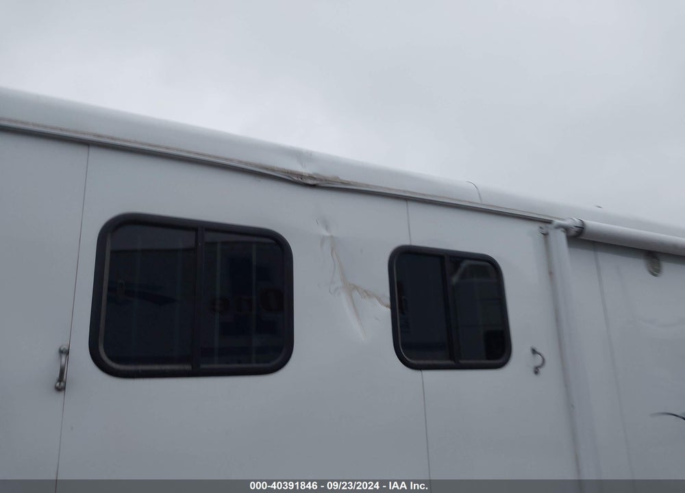 2012 BISON COACH OTHER VIN: 51Y335B20C2002146