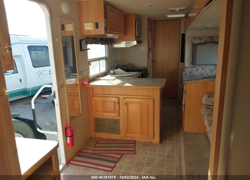 2003 TRAIL BAY TRAILER VIN: 4WY200N2631056807