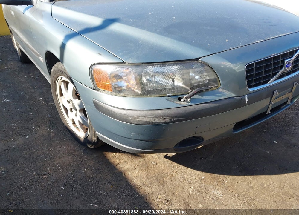 2002 VOLVO S60 AWD VIN: YV1RH58D022143326