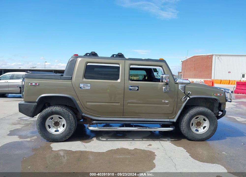 2006 HUMMER H2 SUT VIN: 5GRGN22U96H112736