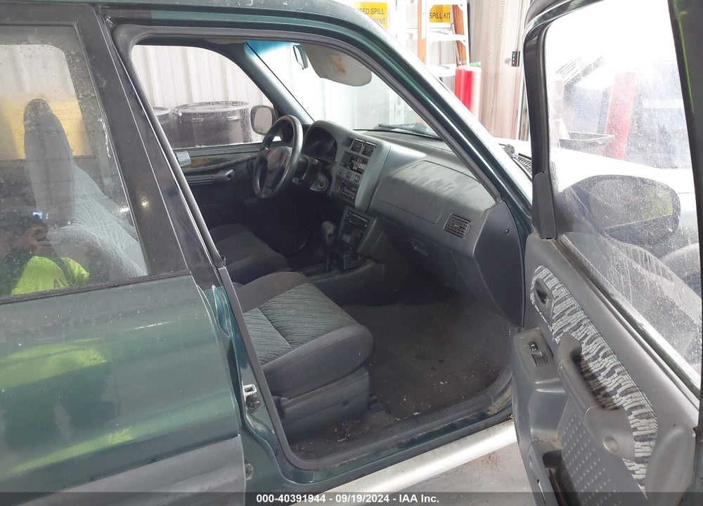 1999 TOYOTA RAV4 VIN: JT3HP10V0X7129460