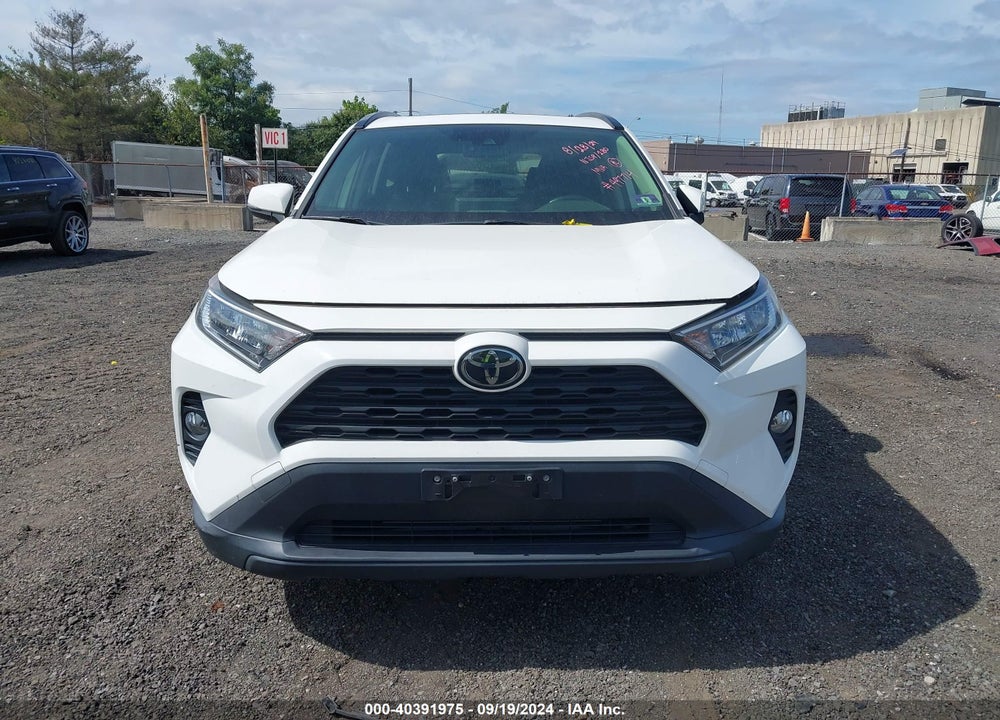 2019 TOYOTA RAV4 XLE VIN: JTMP1RFV8KD022942