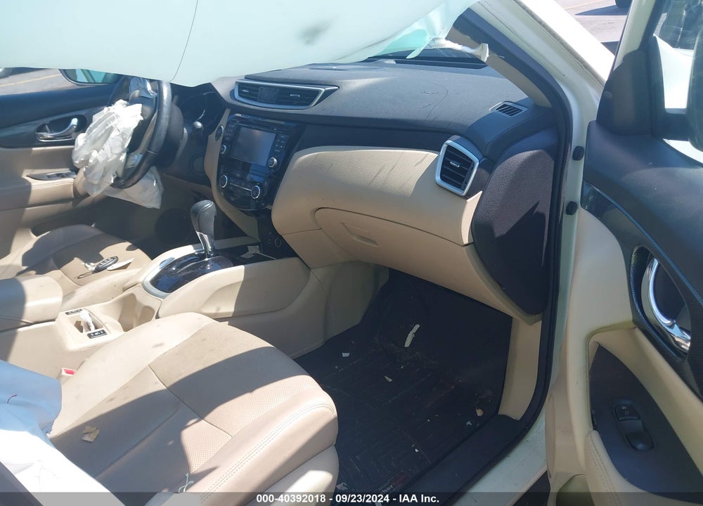 2016 NISSAN ROGUE SL VIN: 5N1AT2MT6GC760482