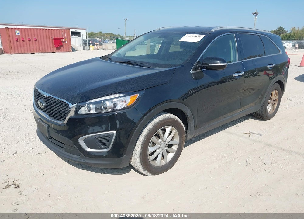 2018 KIA SORENTO 2.4L LX VIN: 5XYPG4A33JG349577