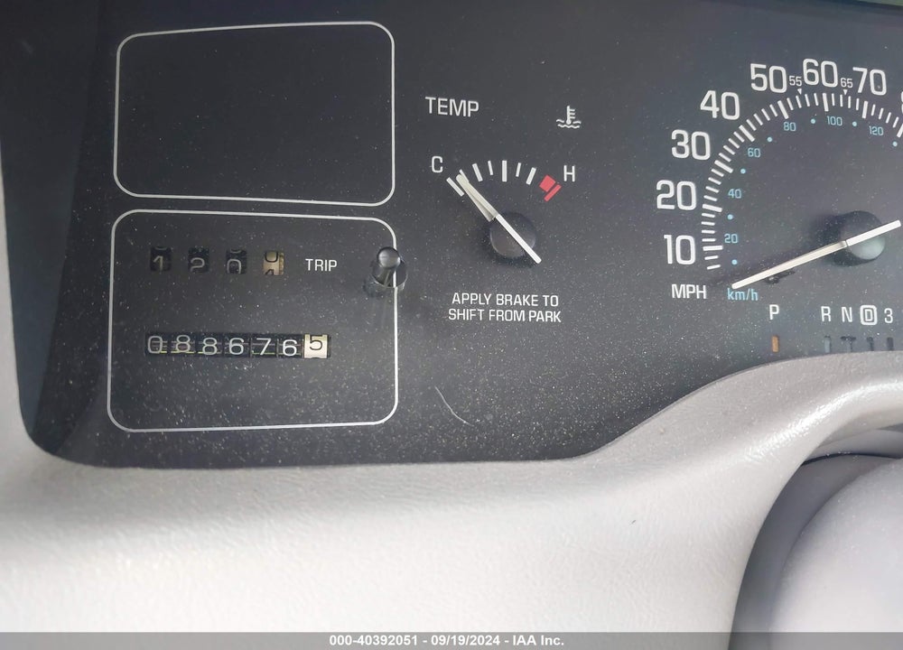 1996 BUICK ROADMASTER VIN: 1G4BN52P5TR406336
