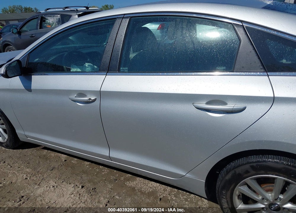 2016 HYUNDAI SONATA SE VIN: 5NPE24AF2GH369966