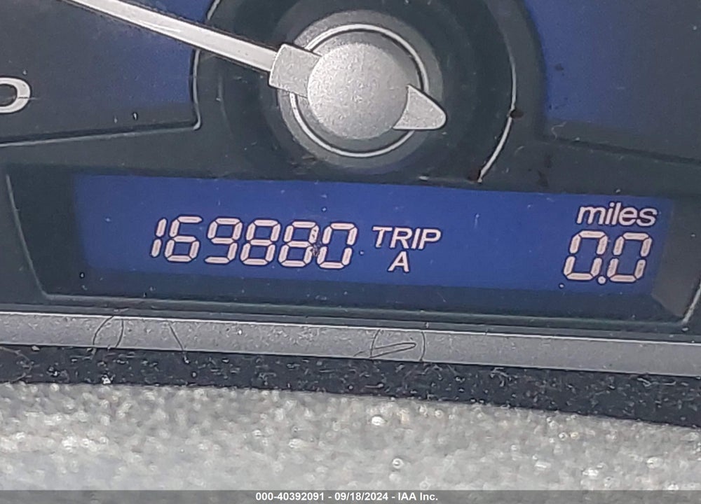 2010 HONDA CIVIC LX VIN: 2HGFG1B68AH511239