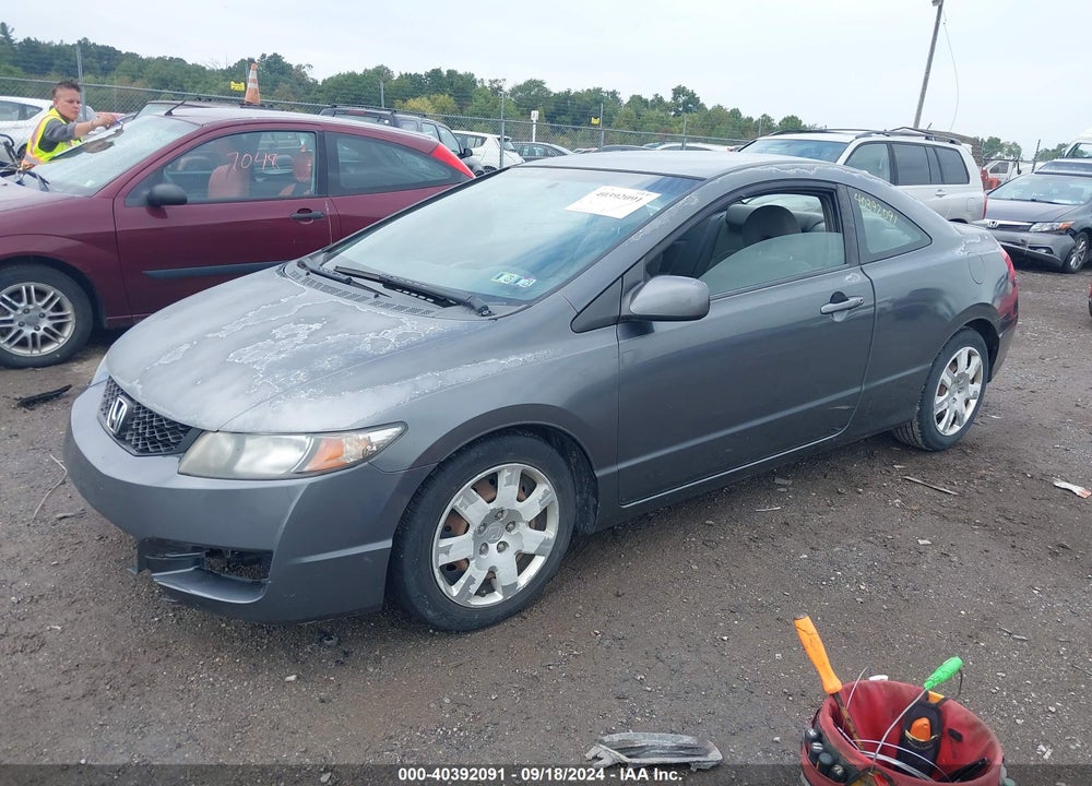2010 HONDA CIVIC LX VIN: 2HGFG1B68AH511239