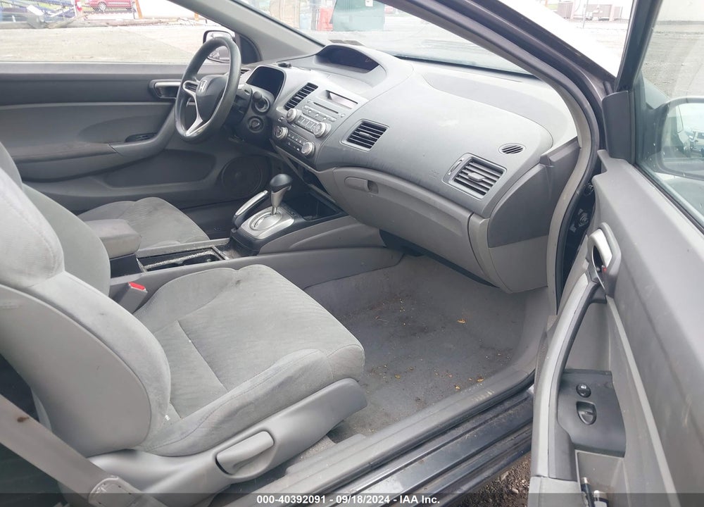 2010 HONDA CIVIC LX VIN: 2HGFG1B68AH511239