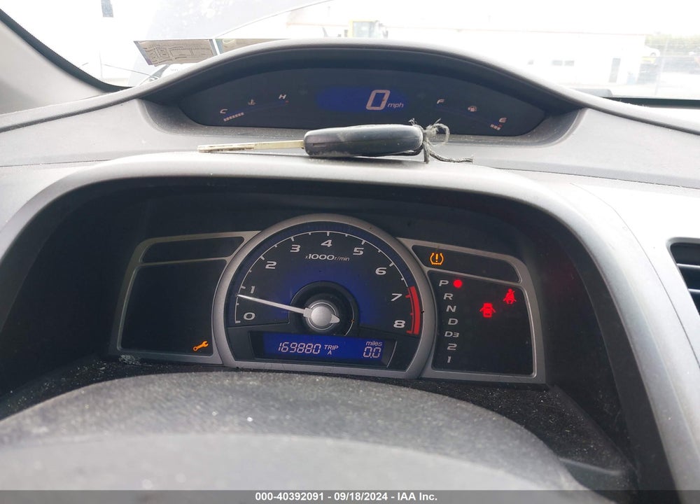 2010 HONDA CIVIC LX VIN: 2HGFG1B68AH511239