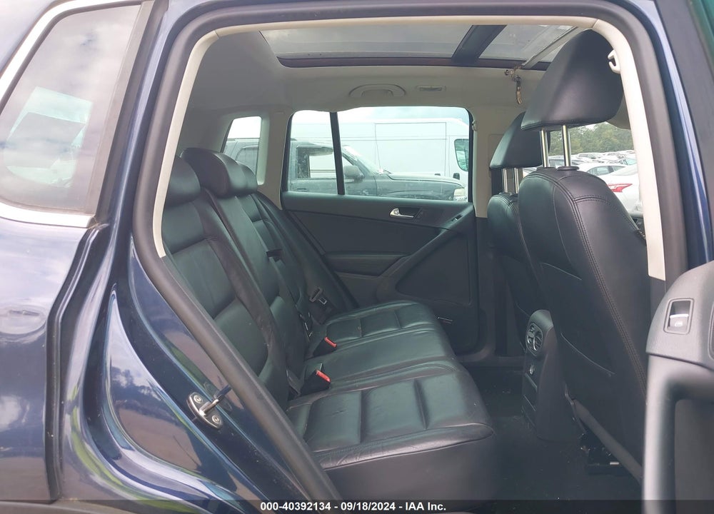 2011 VOLKSWAGEN TIGUAN SEL VIN: WVGBV7AX7BW516480