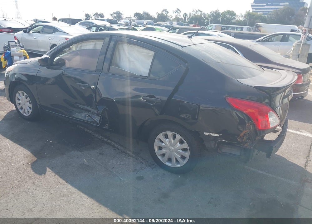 2018 NISSAN VERSA 1.6 S+ VIN: 3N1CN7AP5JL820102