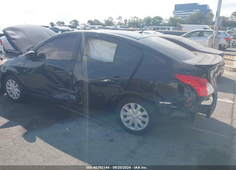 2018 NISSAN VERSA 1.6 S+ VIN: 3N1CN7AP5JL820102