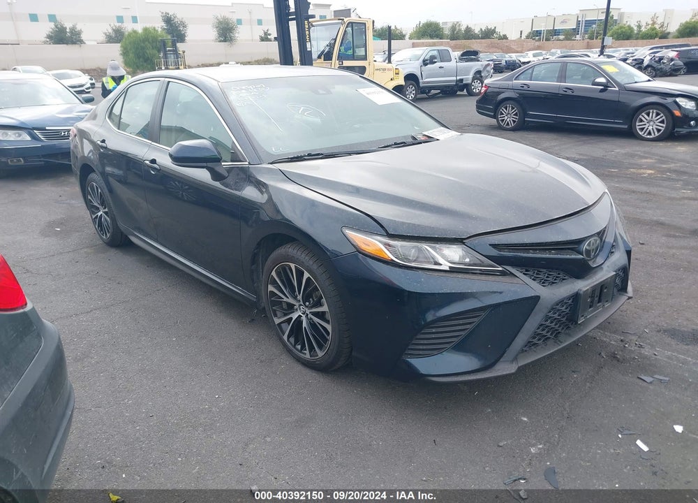2019 TOYOTA CAMRY SE VIN: 4T1B11HK3KU683028