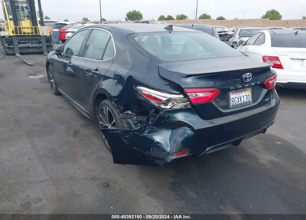2019 TOYOTA CAMRY SE VIN: 4T1B11HK3KU683028