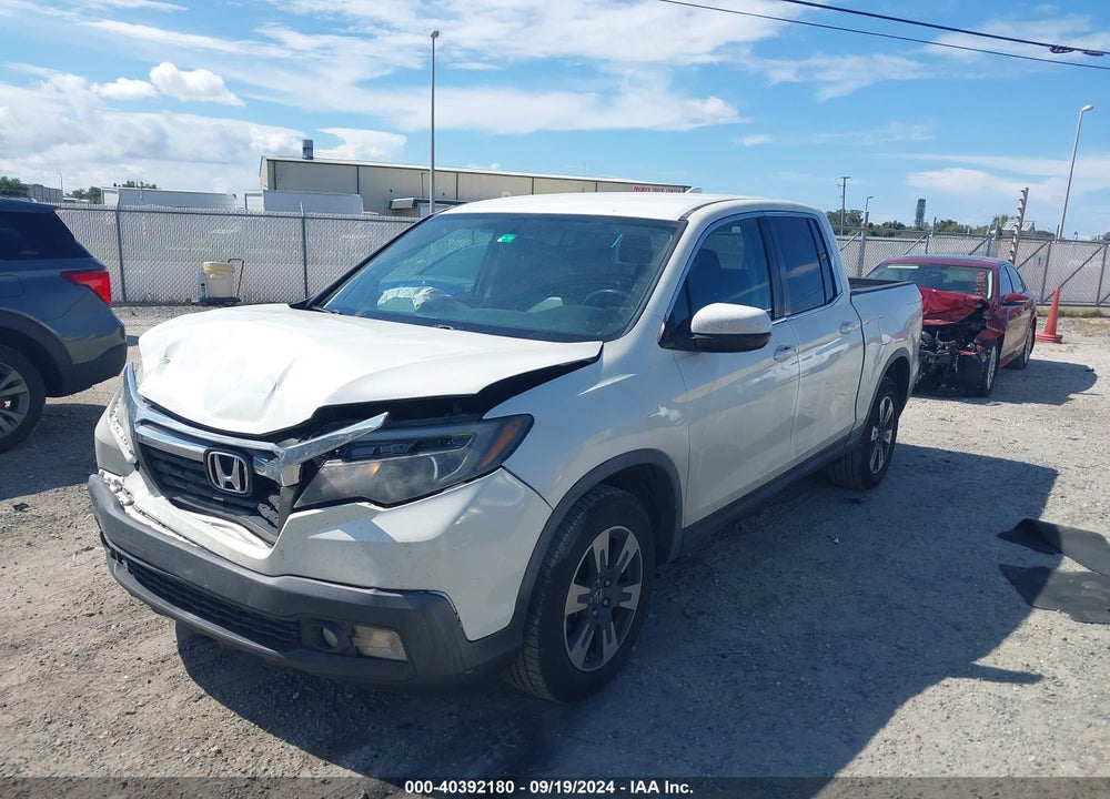 2017 HONDA RIDGELINE RTL VIN: 5FPYK2F58HB011487