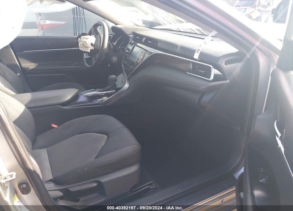 2018 TOYOTA CAMRY LE VIN: 4T1B11HK9JU580744