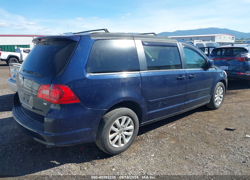 2012 VOLKSWAGEN ROUTAN SE VIN: 2C4RVABG6CR240382